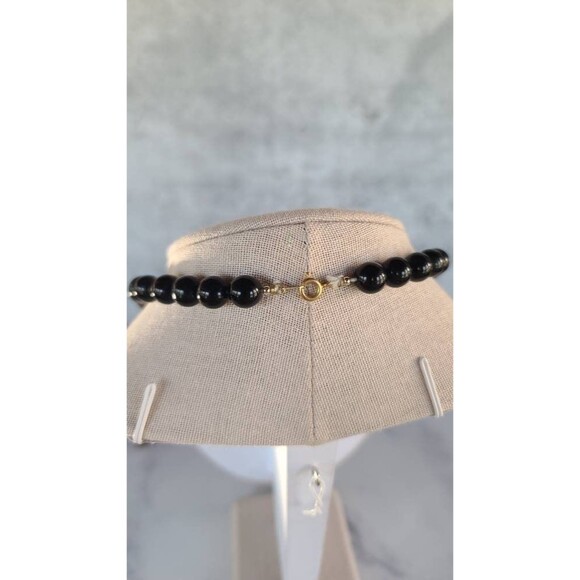 Vintage Black and Tan Beaded Necklace - Picture 5 of 10